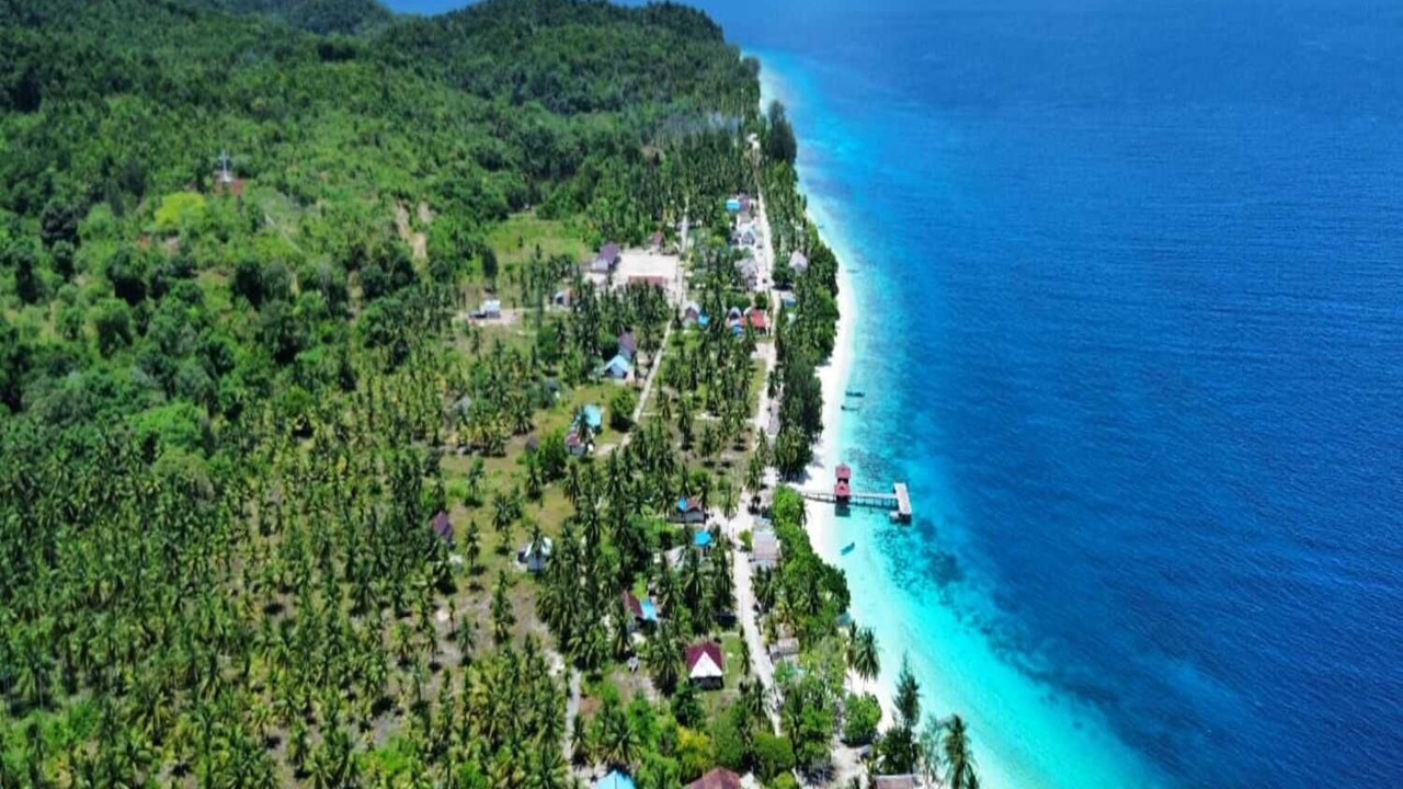Photo of Others in Pulau Fam