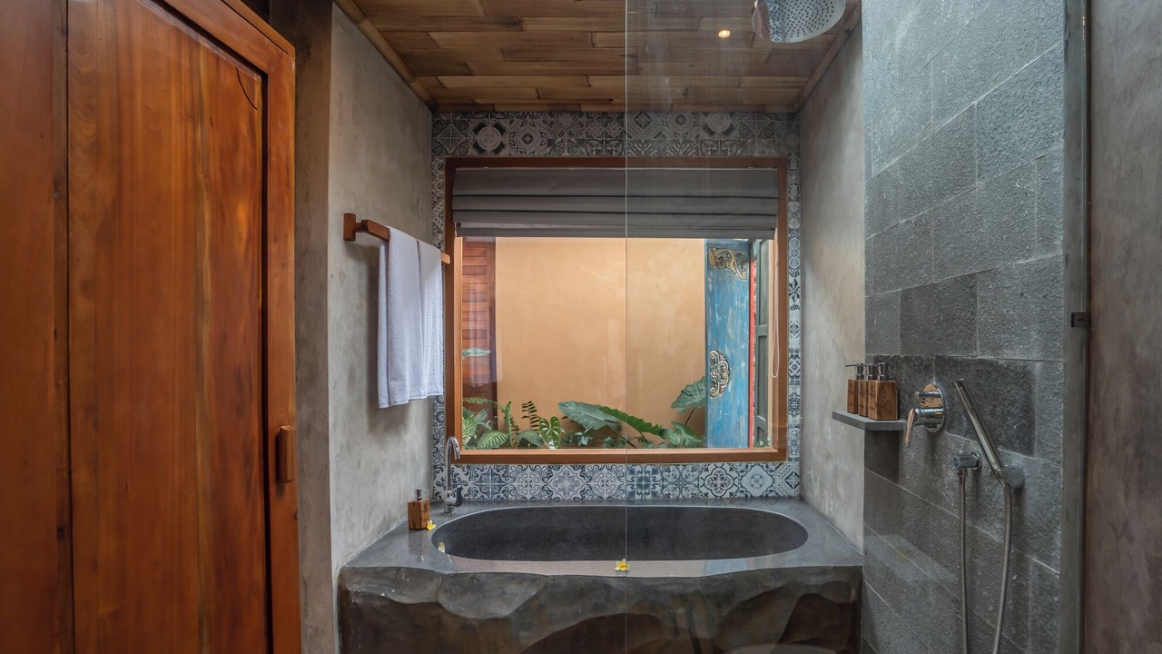 Photo of Bathroom in Petulu