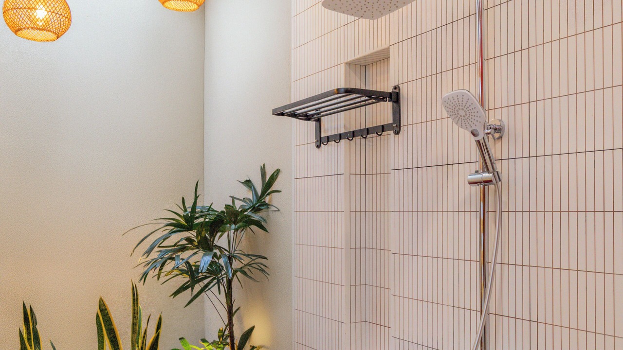 Photo of Bathroom in Sunset Road