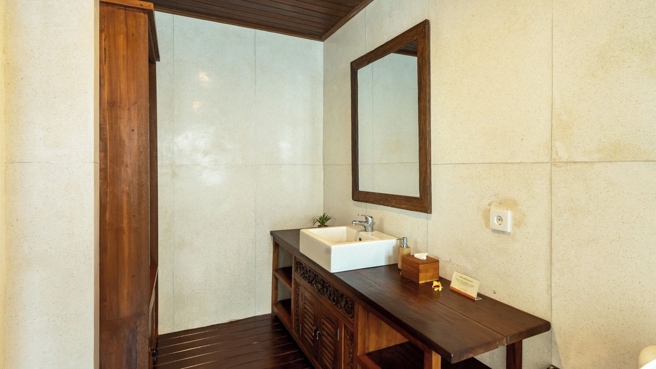 Photo of Bathroom in Petulu