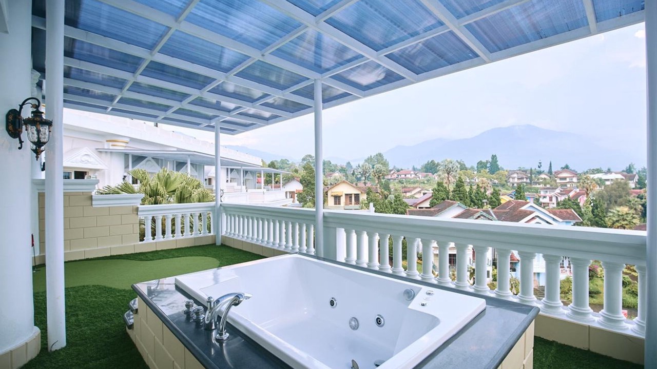 Photo of Bathroom in Cipanas