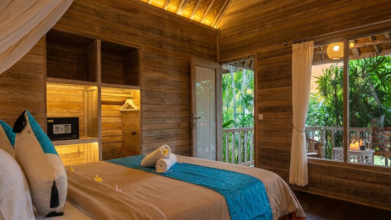Photo of Bedroom in Mushroom Bay