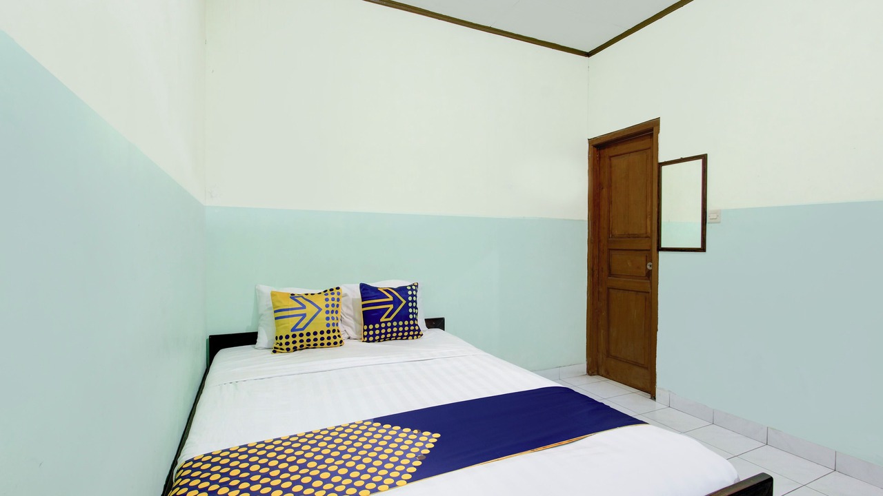 Photo of Bedroom in Pakem