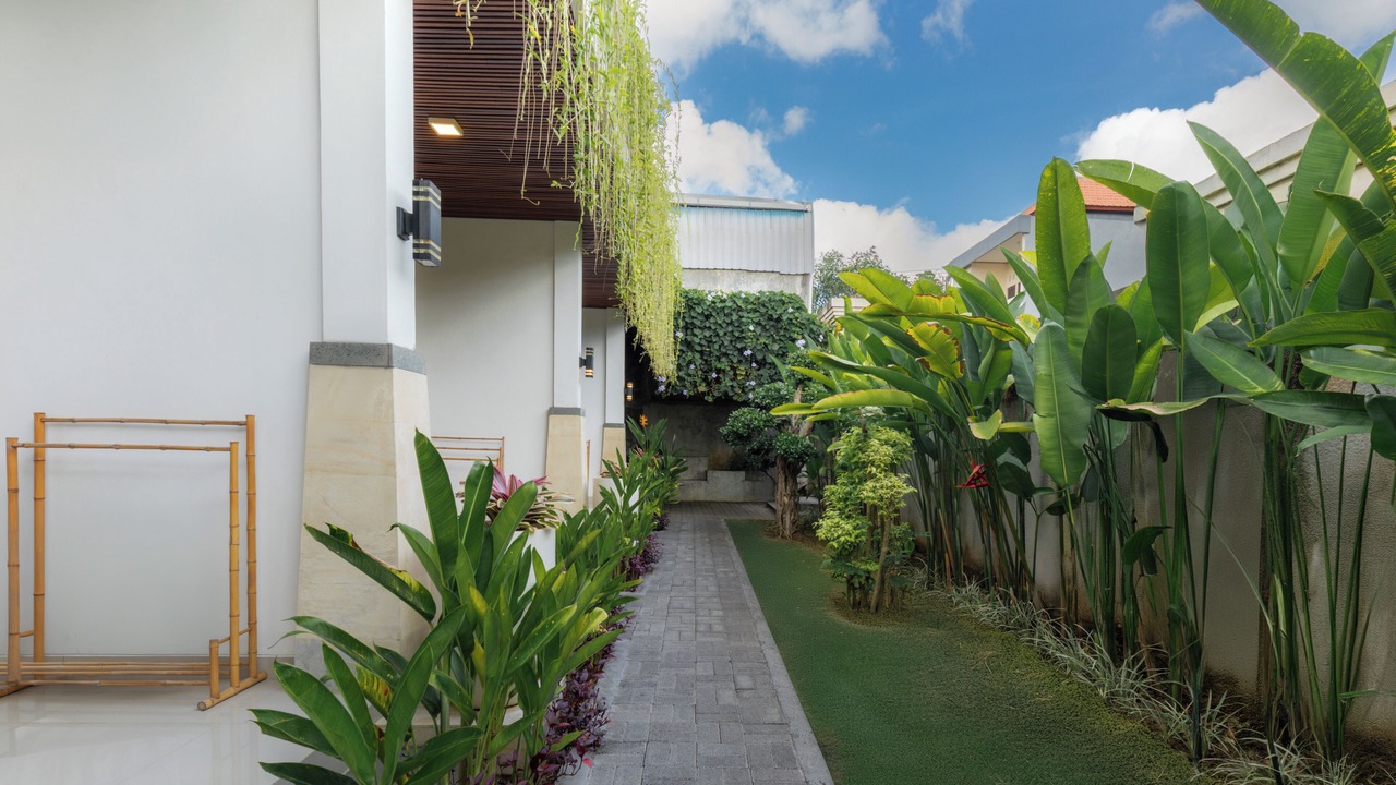 Photo of Outdoor in Samplangan