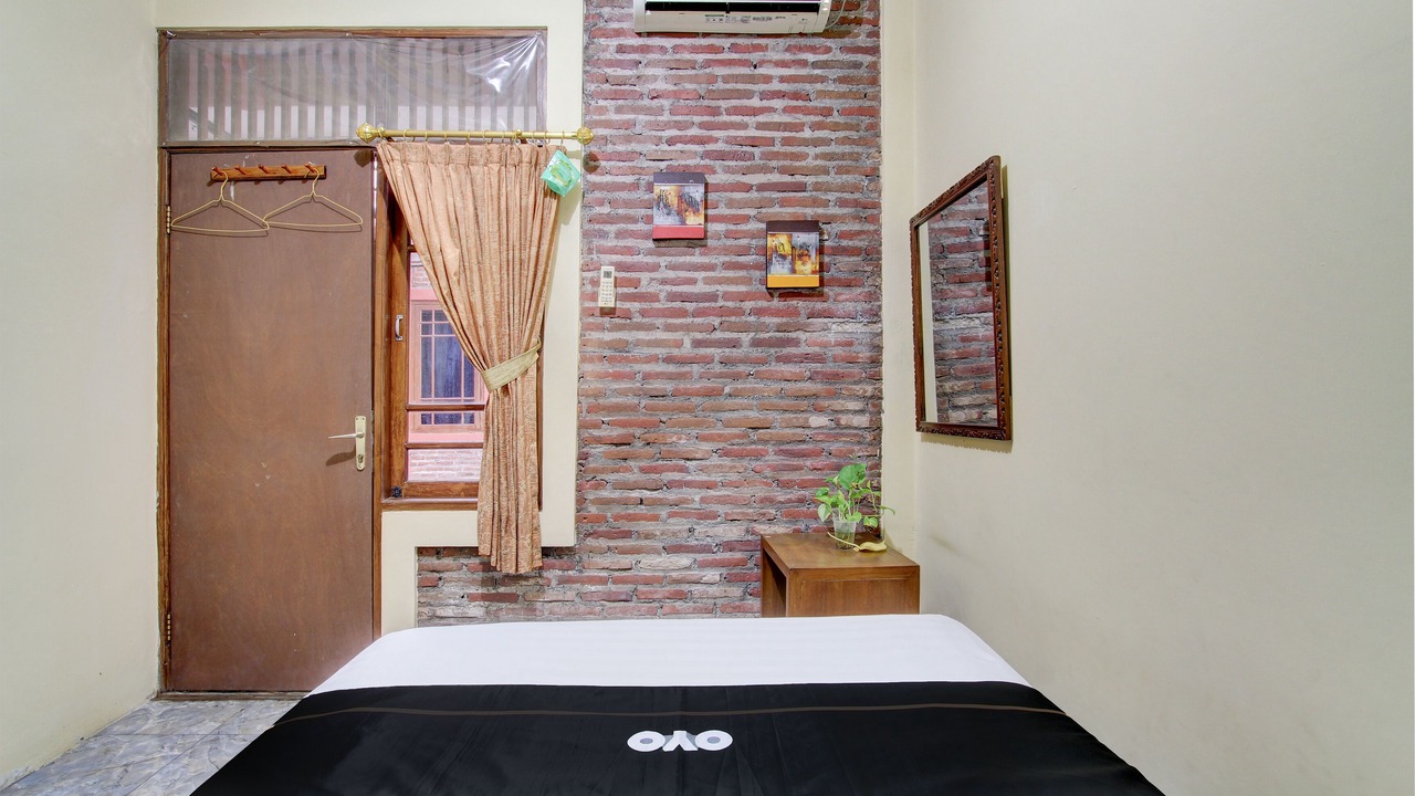 Photo of Bedroom in Ngemplak