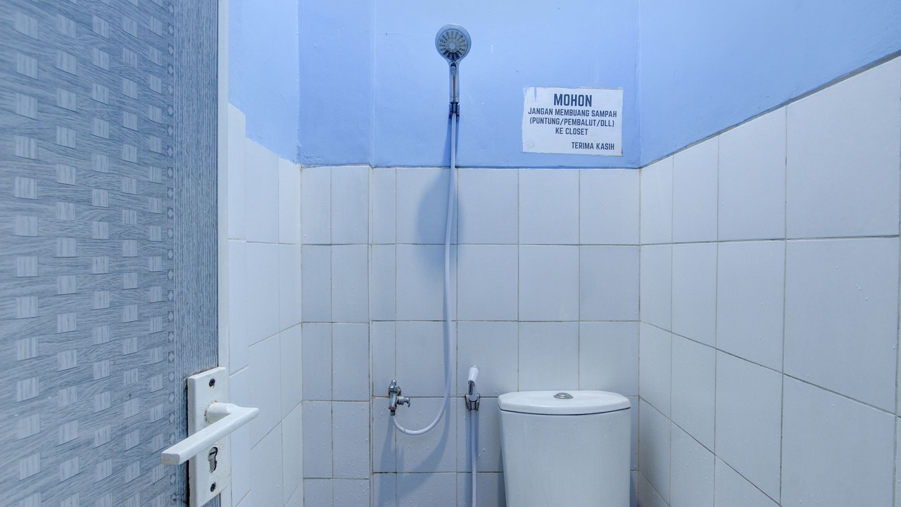 Photo of Bathroom in Ngemplak