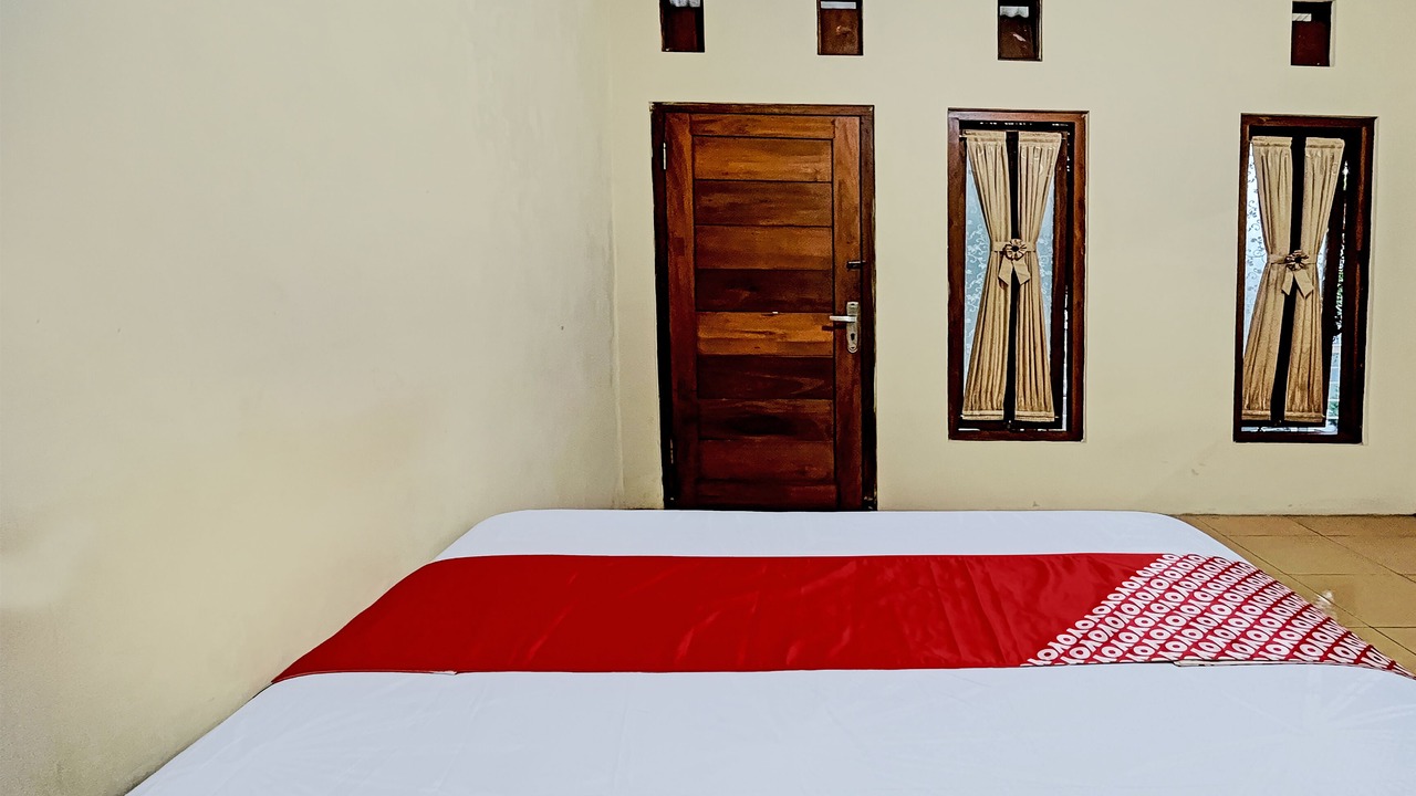 Photo of Bedroom in Mojokerto