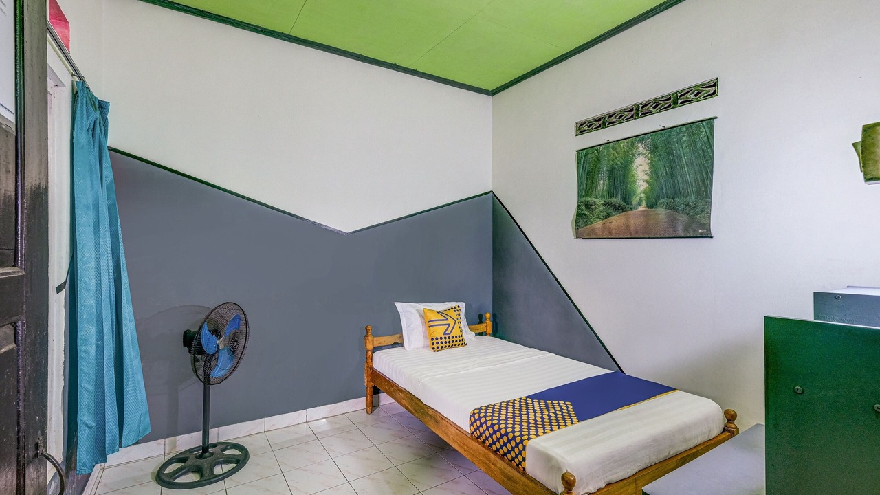 Photo of Bedroom in Rembang