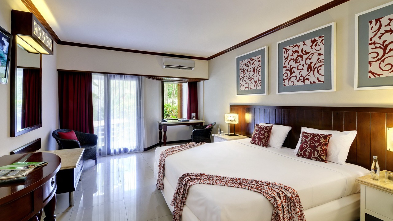 Photo of Bedroom in Kartika Plaza