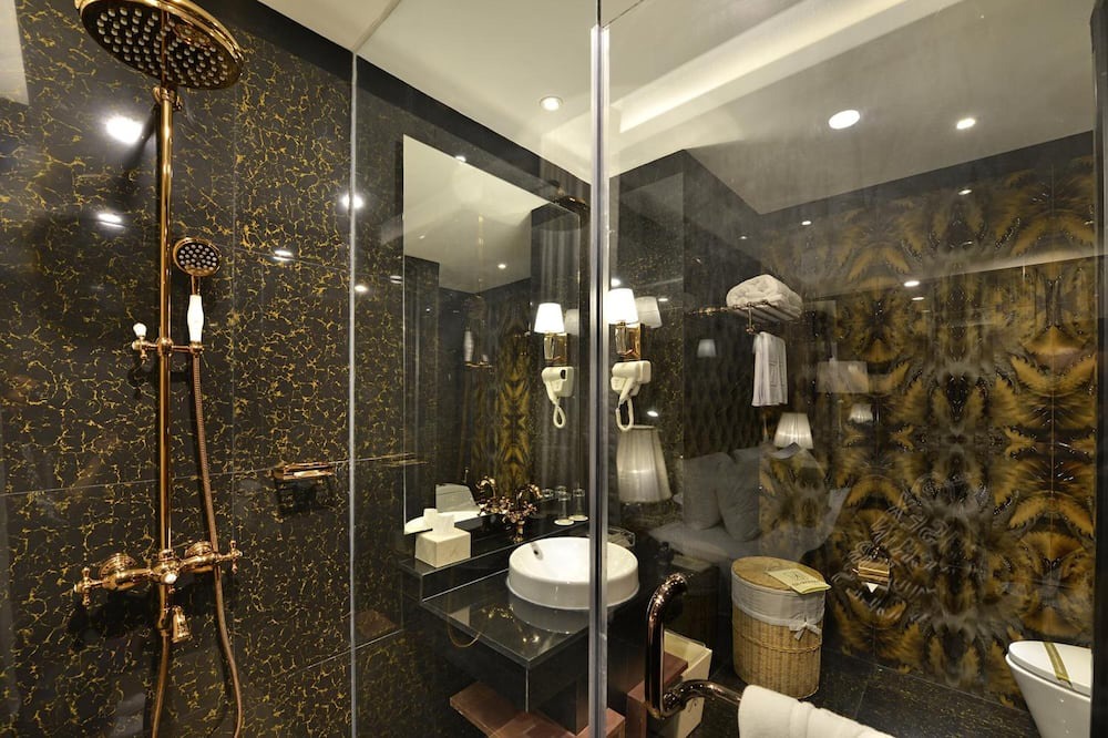 Photo of Bathroom in Pekayon Jaya