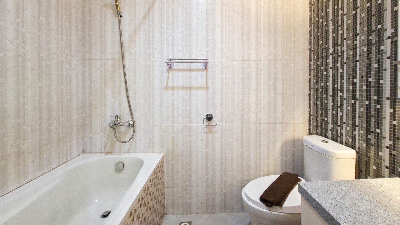 Photo of Bathroom in Panunggangan Utara