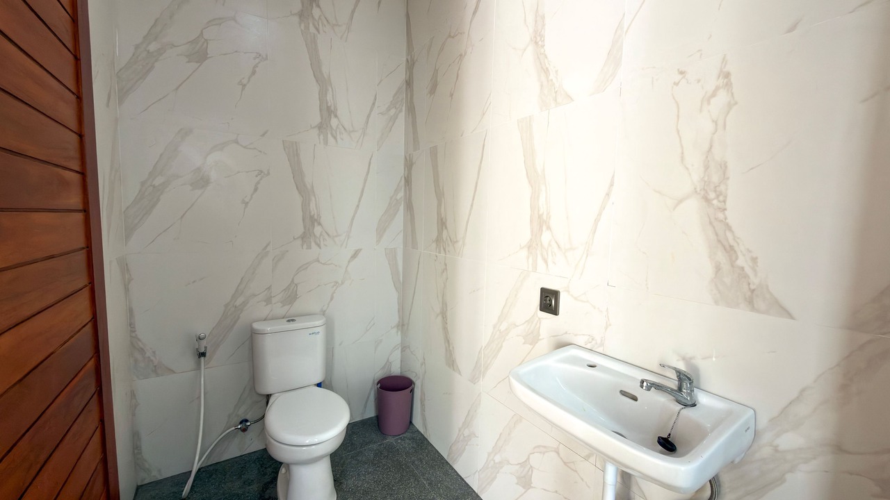 Photo of Bathroom in Mumbul