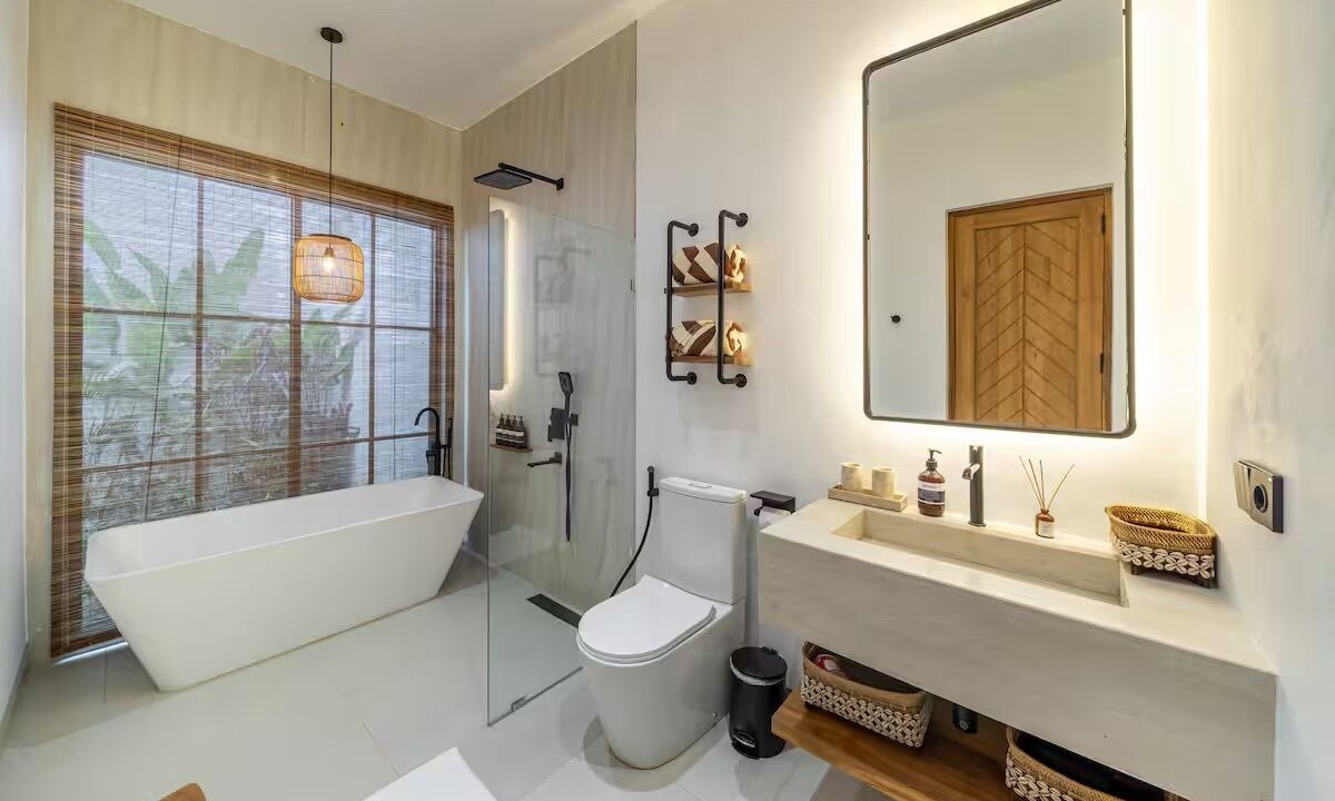 Photo of Bathroom in Petulu
