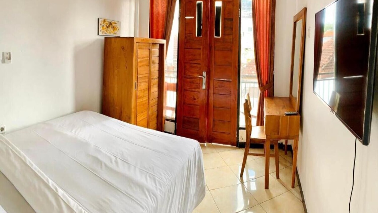 Photo of Bedroom in Tibubeneng