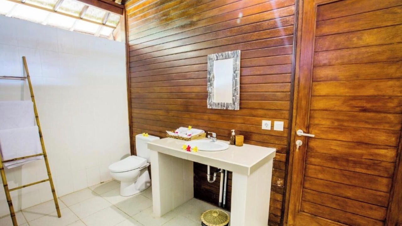 Photo of Bathroom in Mushroom Bay