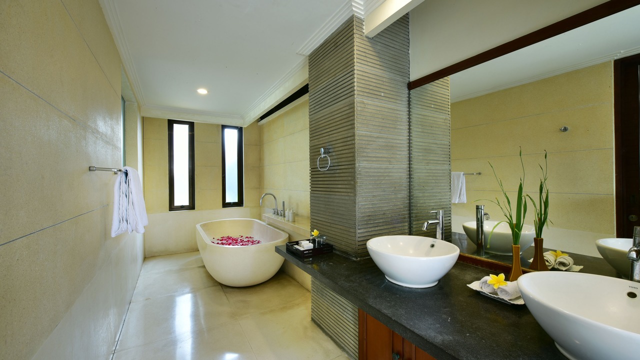Photo of Bathroom in Petitenget