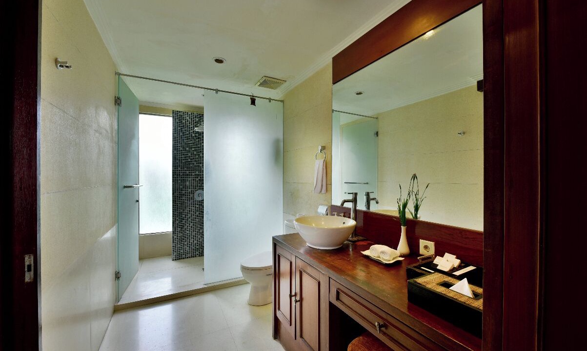 Photo of Bathroom in Petitenget