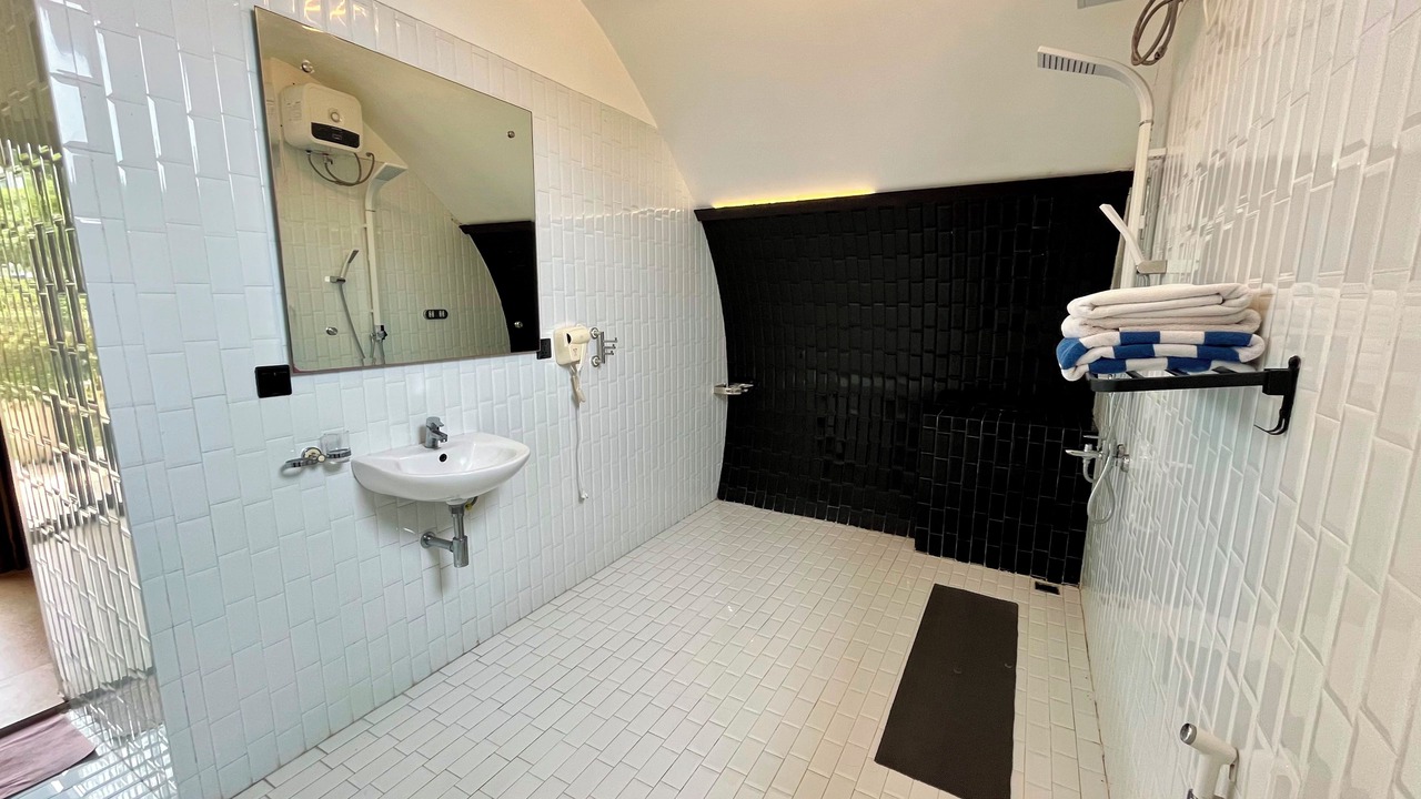 Photo of Bathroom in Bandengan