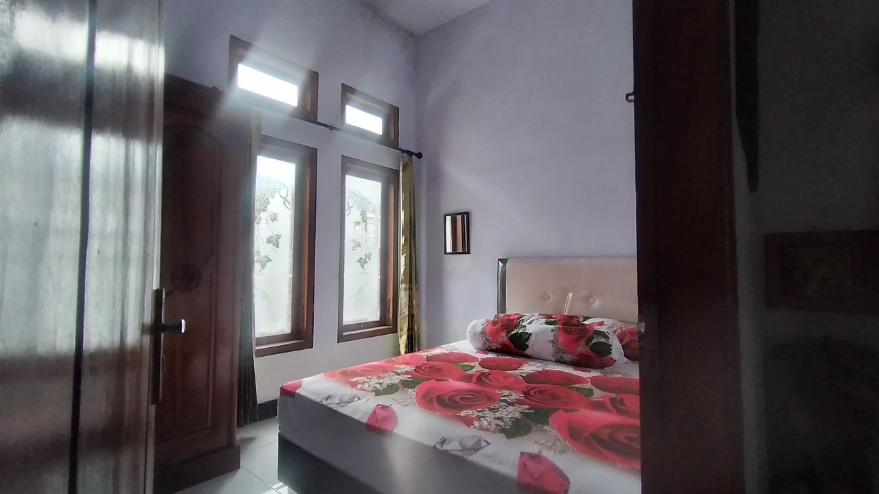 Photo of Bedroom in Sukapura