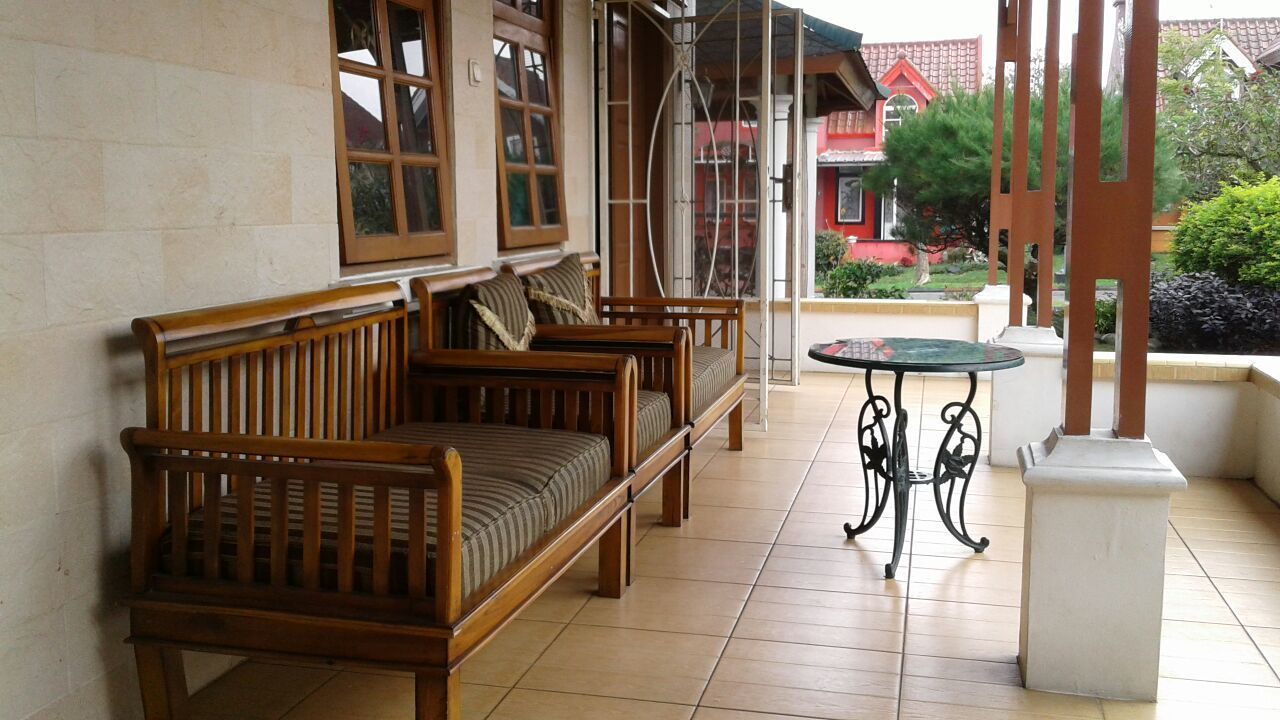 Photo of Patio Balcony in Cipanas
