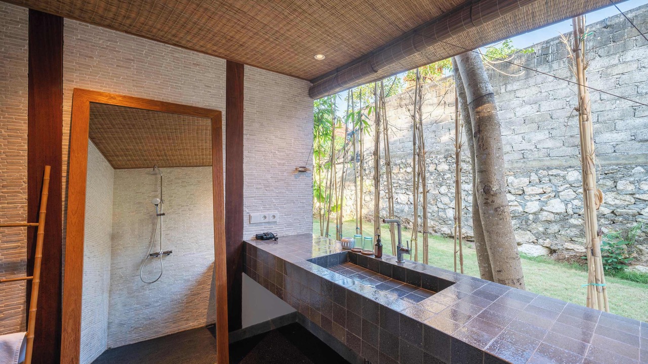 Photo of Bathroom in Jungut Batu