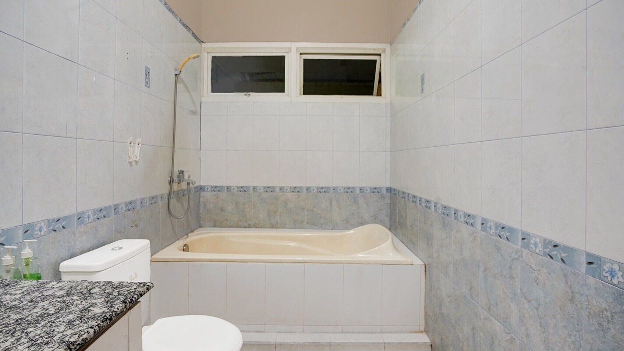 Photo of Bathroom in Padang