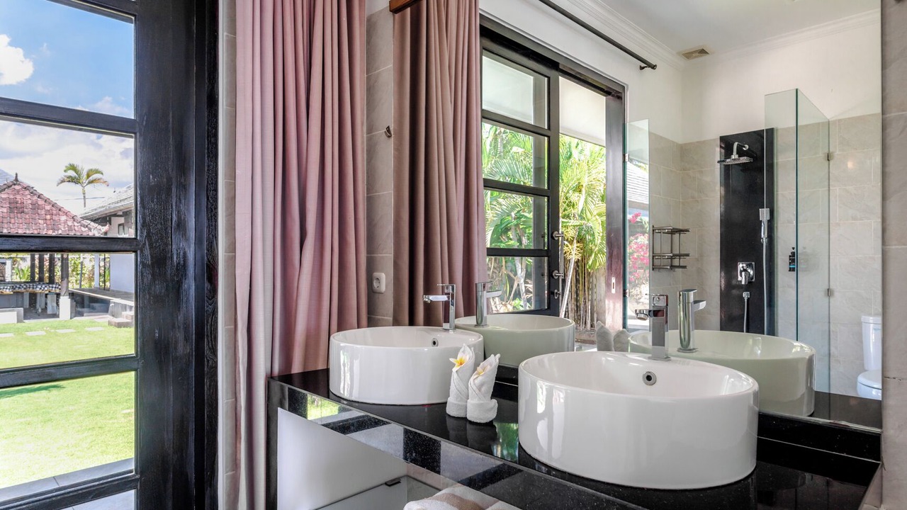 Photo of Bathroom in Dencarik