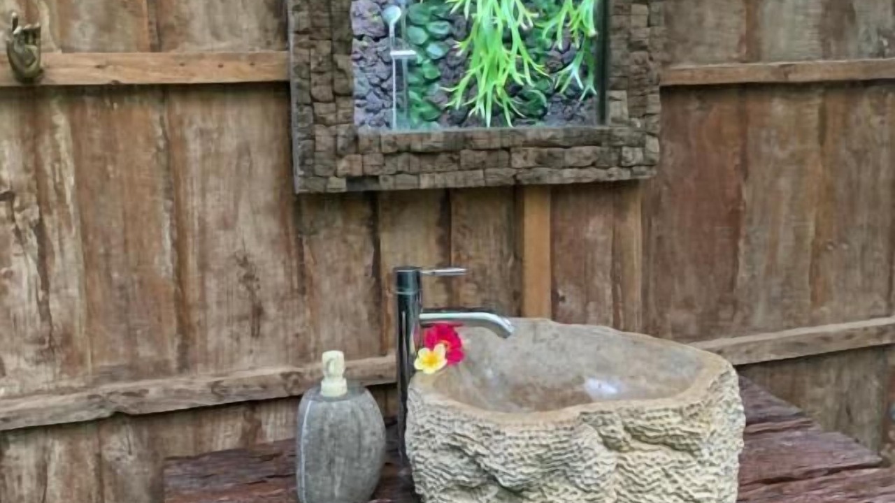 Photo of Bathroom in Kubutambahan