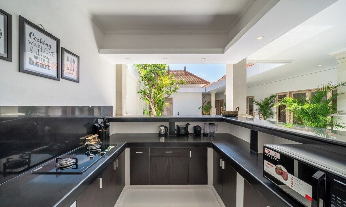 Photo of Kitchen in Banjar Semer