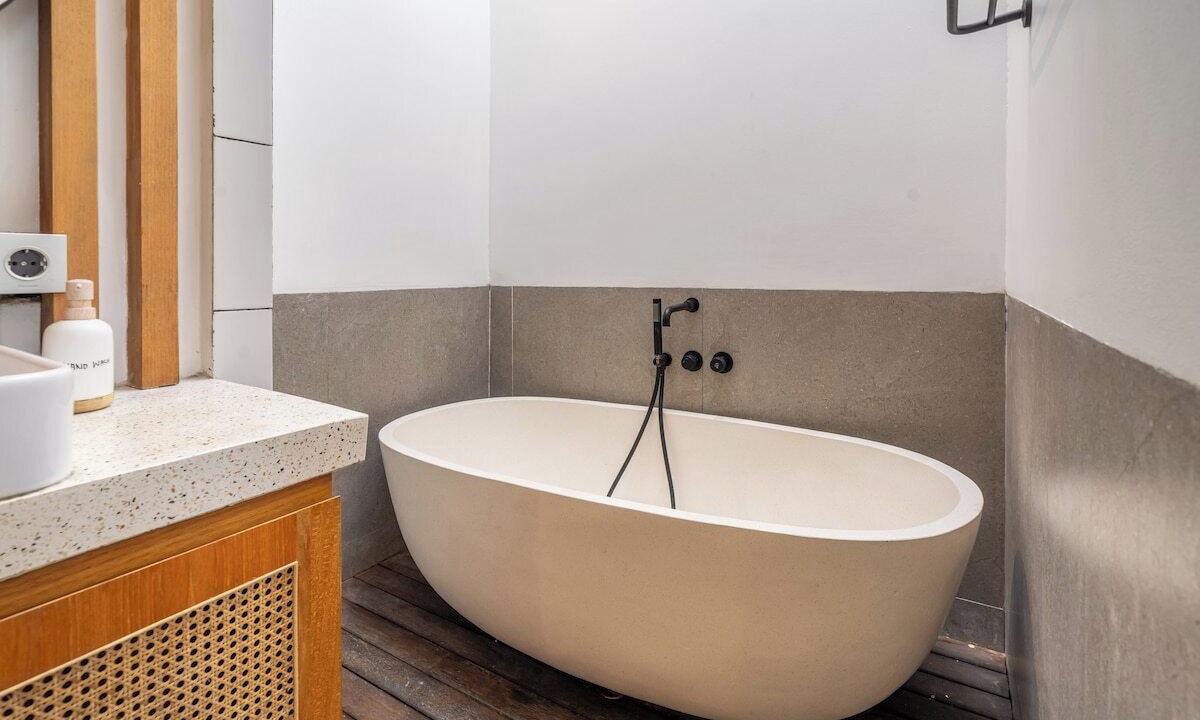 Photo of Bathroom in Padangsambian Klod