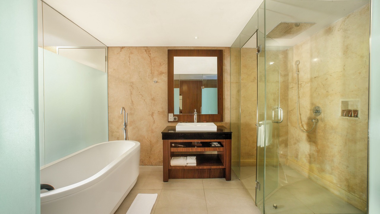 Photo of Bathroom in Petitenget