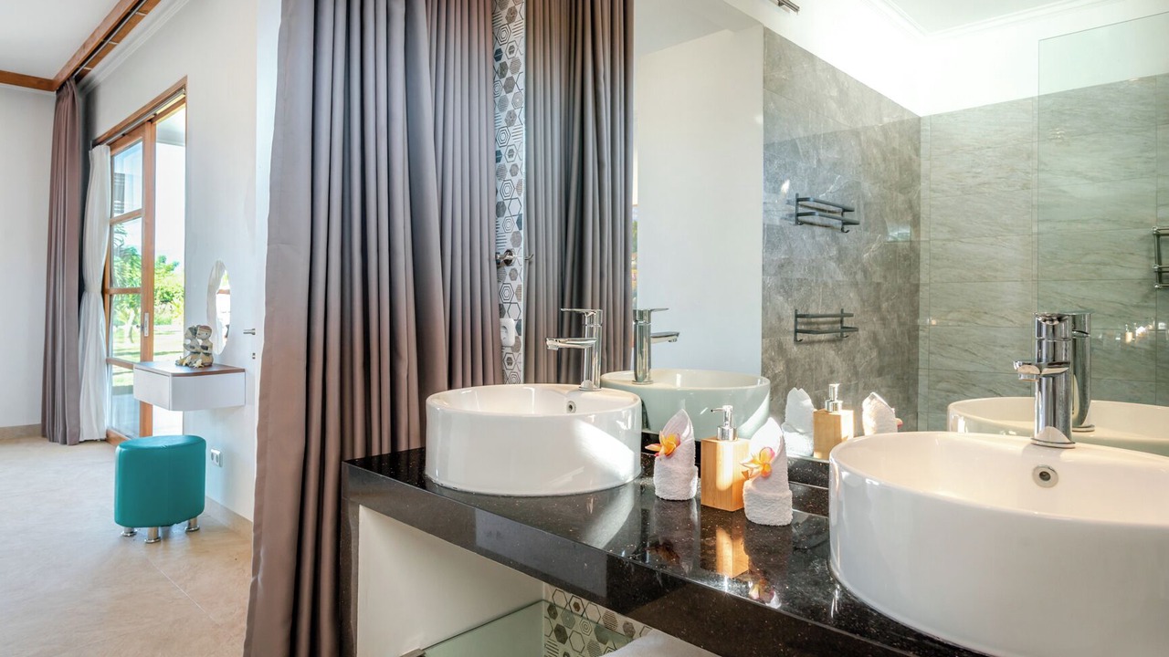 Photo of Bathroom in Dencarik