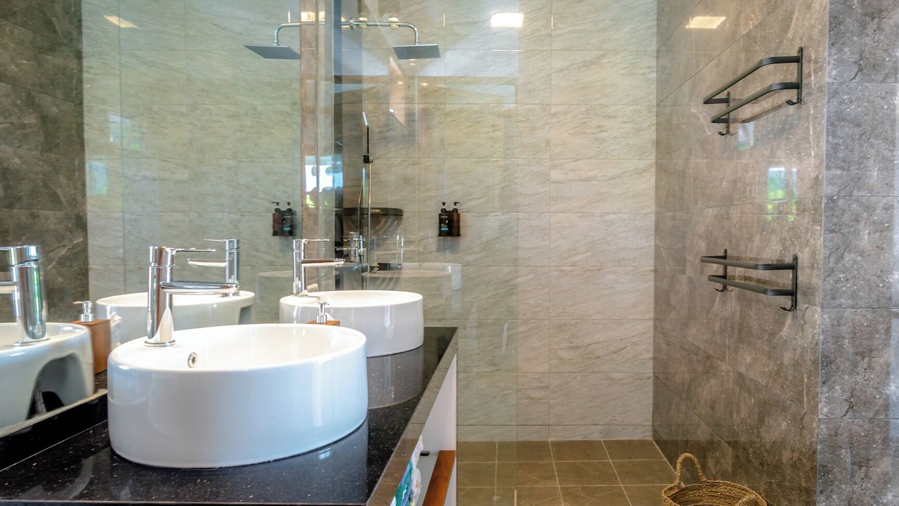Photo of Bathroom in Dencarik