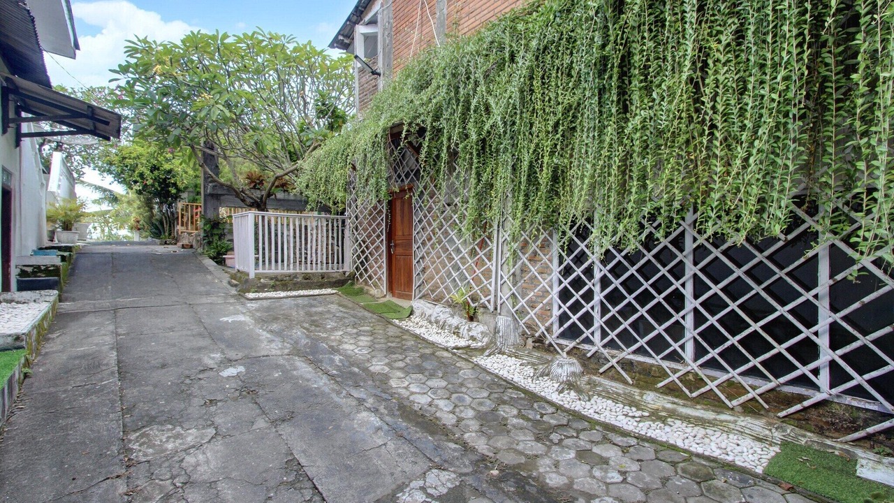 Photo of Outdoor in Kretek