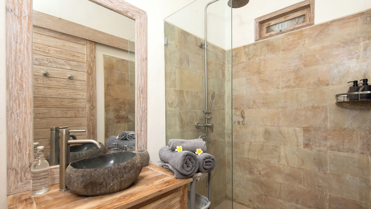 Photo of Bathroom in Sunset Road