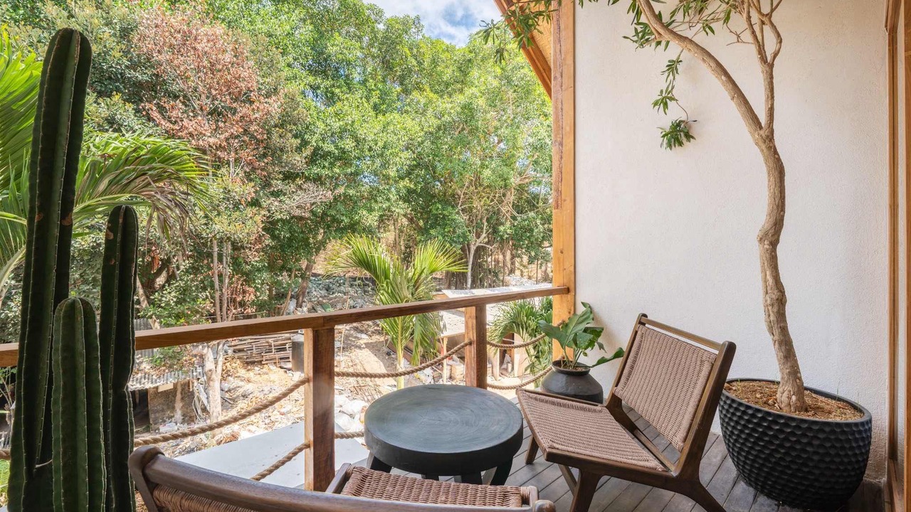 Photo of Outdoor in Mushroom Bay