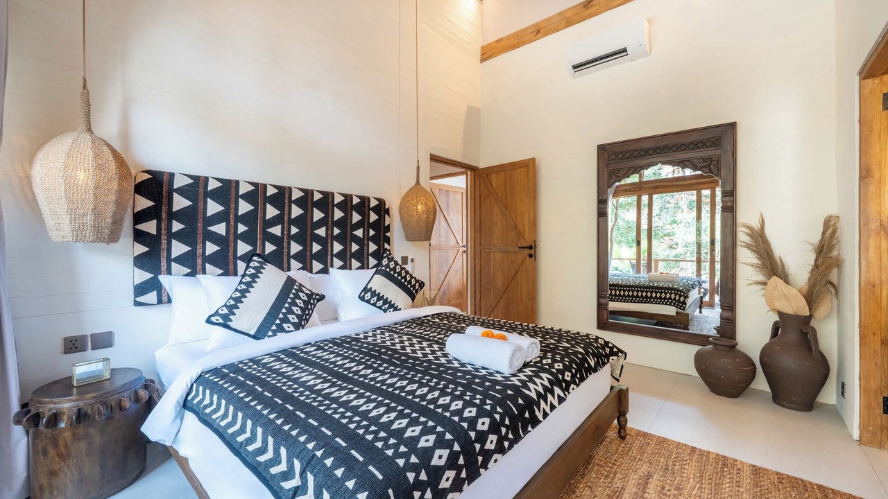 Photo of Bedroom in Mushroom Bay