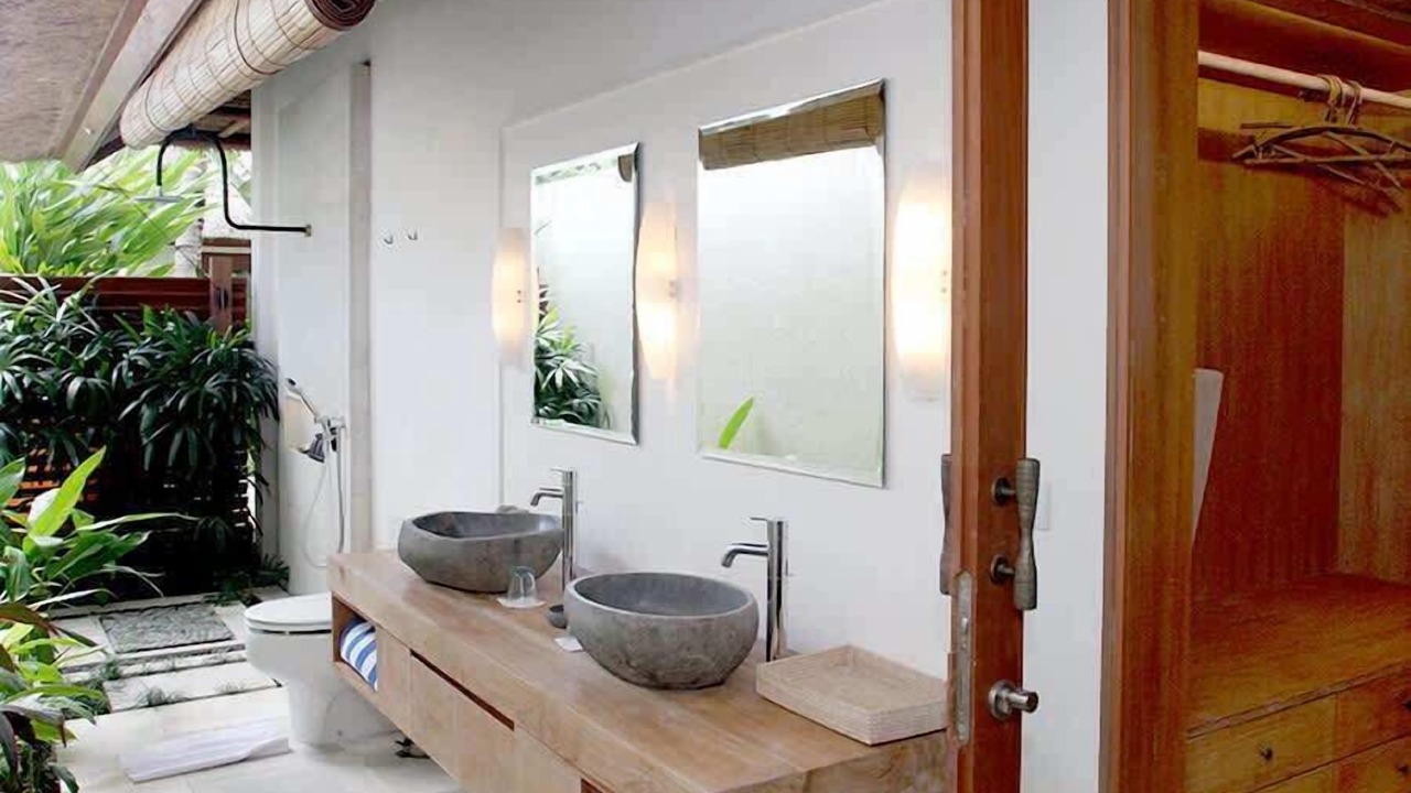 Photo of Bathroom in Mushroom Bay