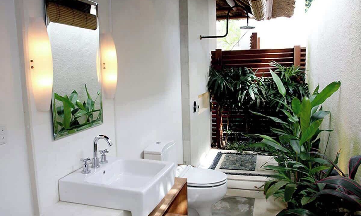 Photo of Bathroom in Mushroom Bay