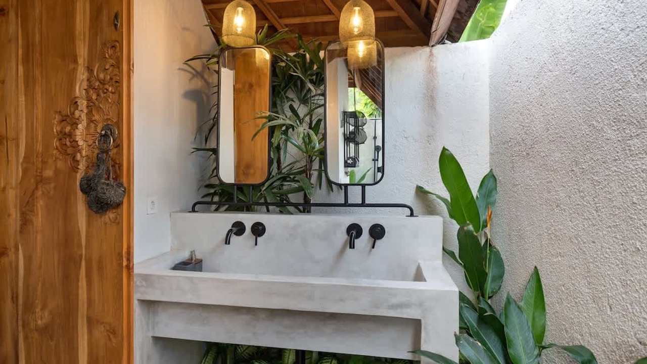 Photo of Bathroom in Banjar Semer
