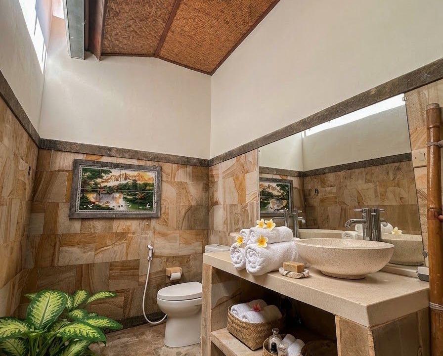 Photo of Bathroom in Bukti