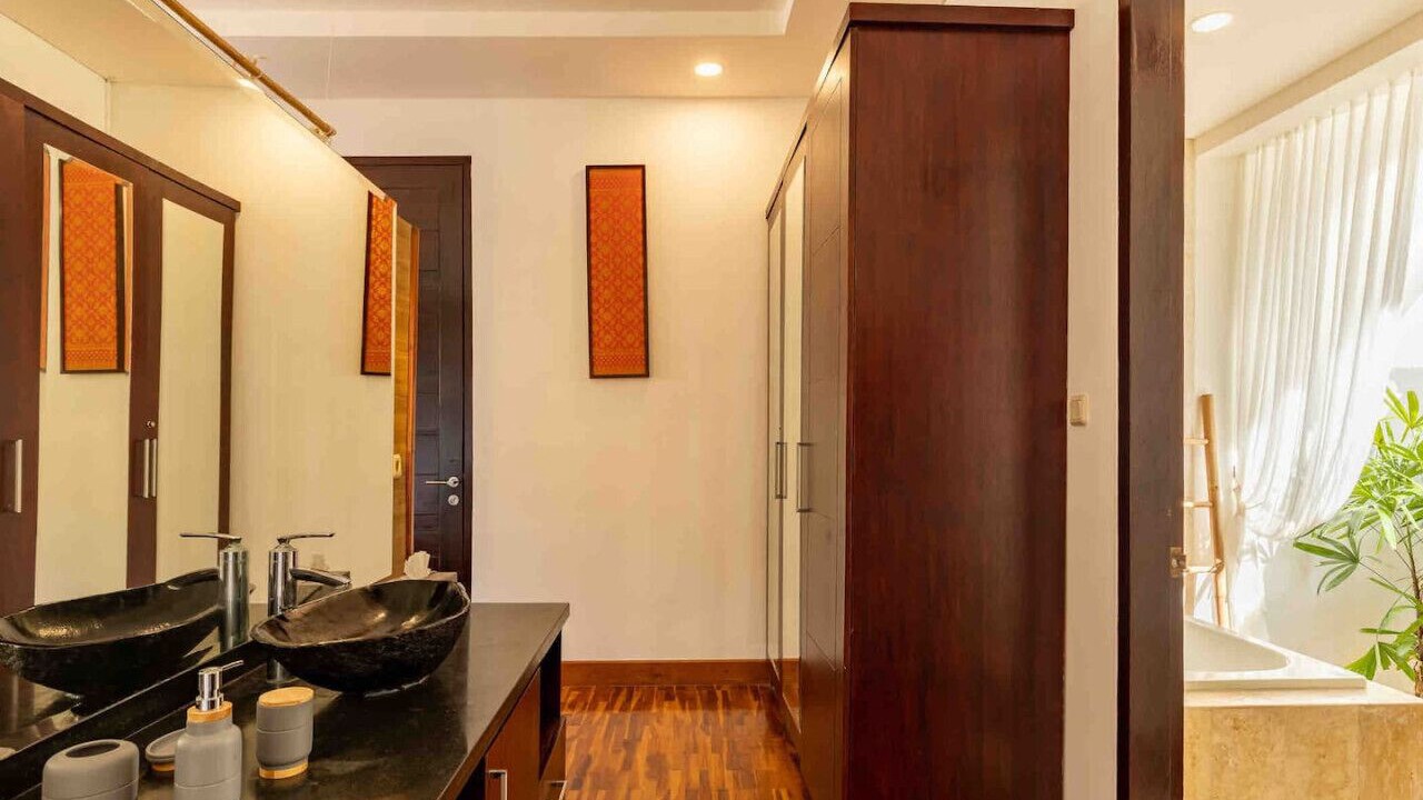 Photo of Bathroom in Sunset Road