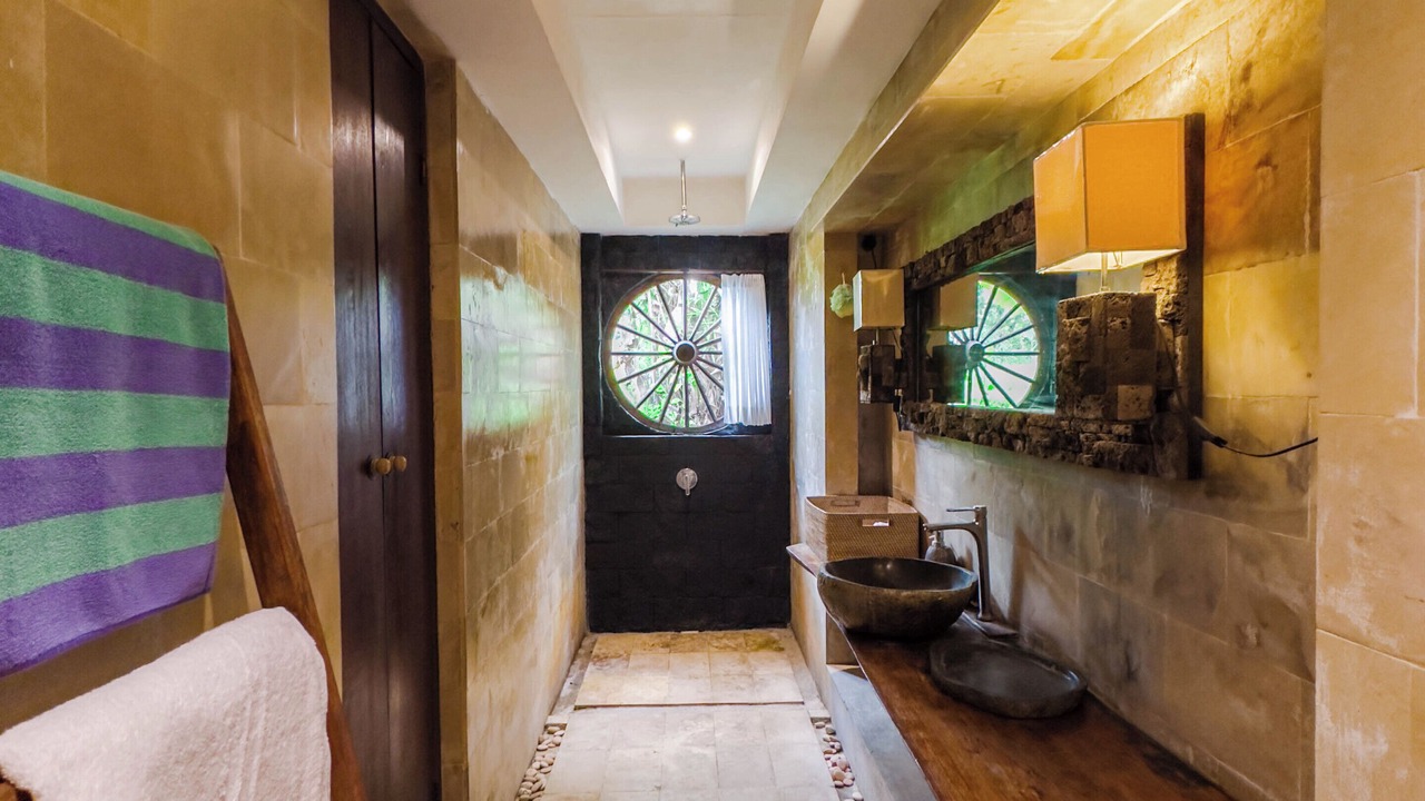 Photo of Bathroom in Kedewatan