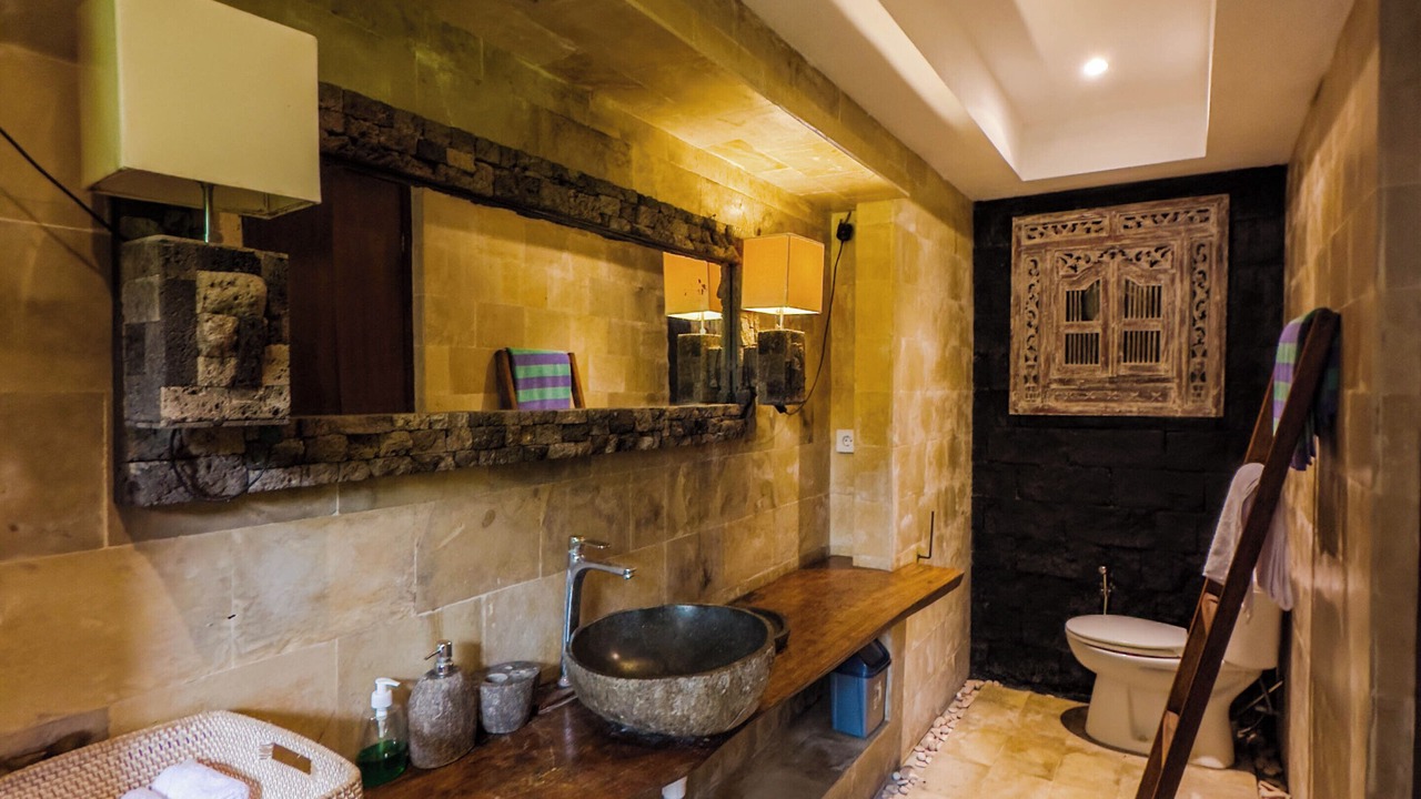Photo of Bathroom in Kedewatan