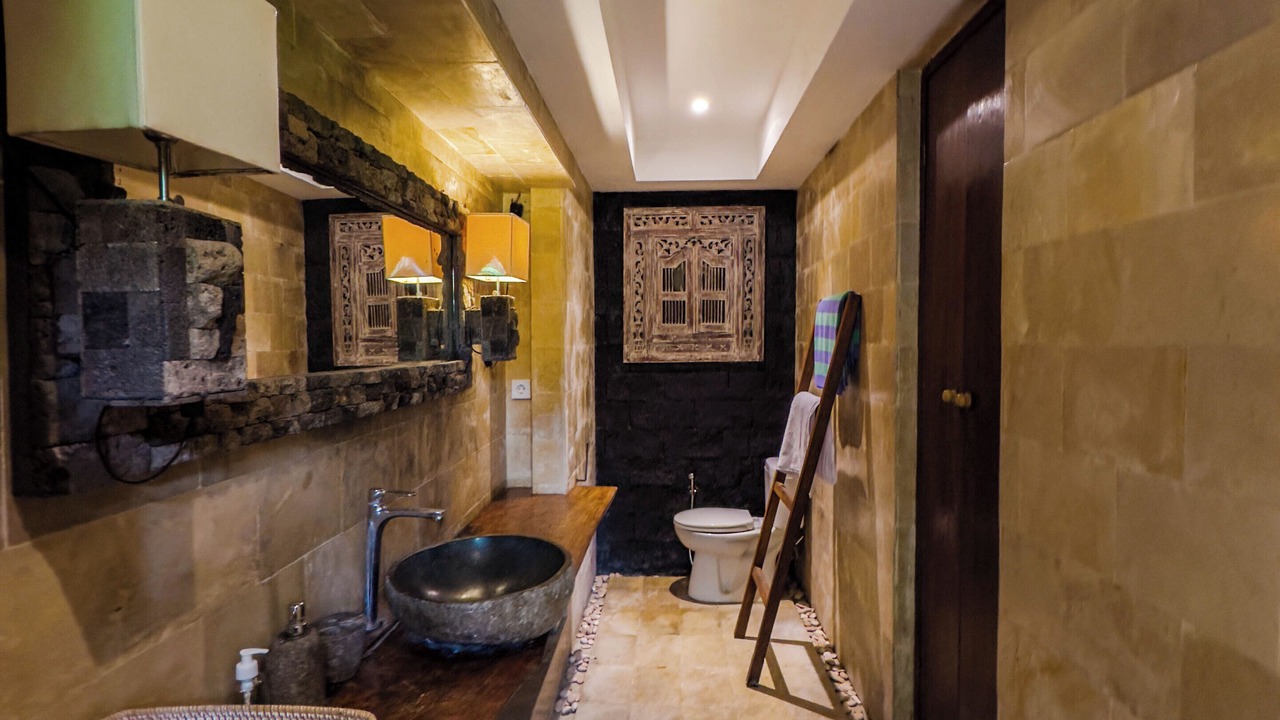 Photo of Bathroom in Kedewatan