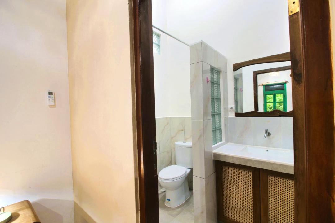 Photo of Bathroom in Balecatur