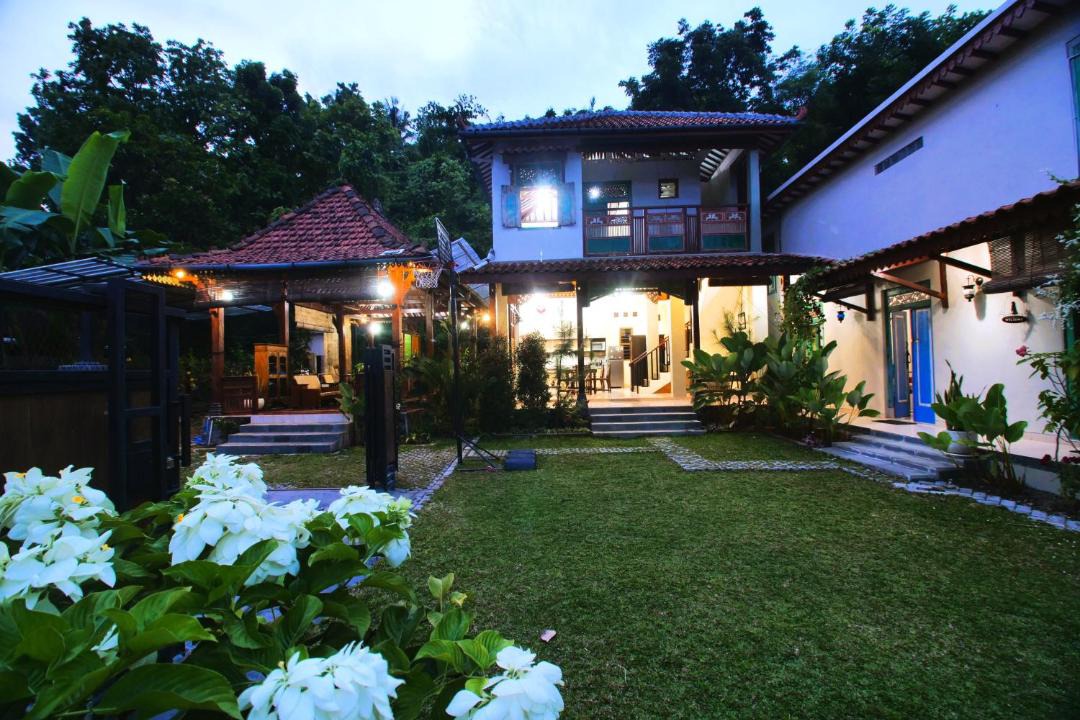 Photo of Others in Balecatur