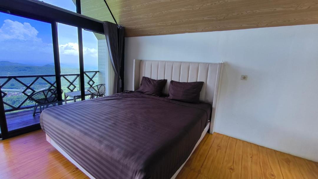 Photo of Bedroom in Salatiga