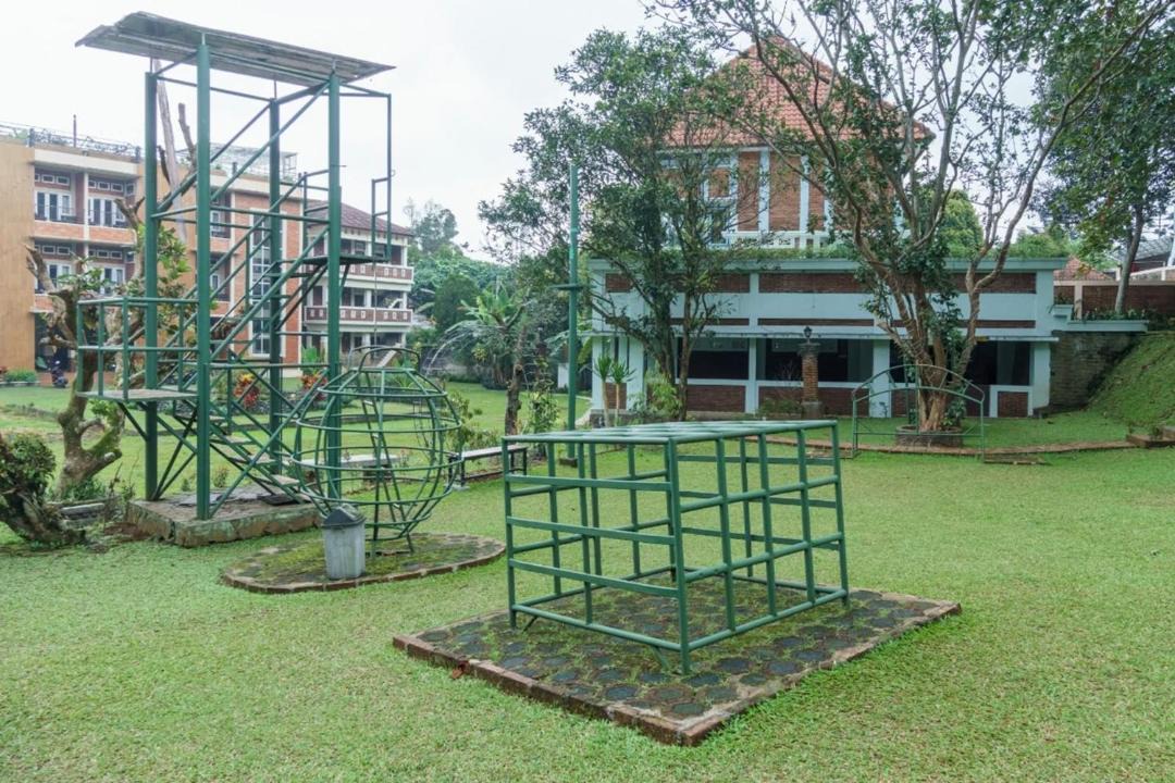 Photo of Others in Cisarua