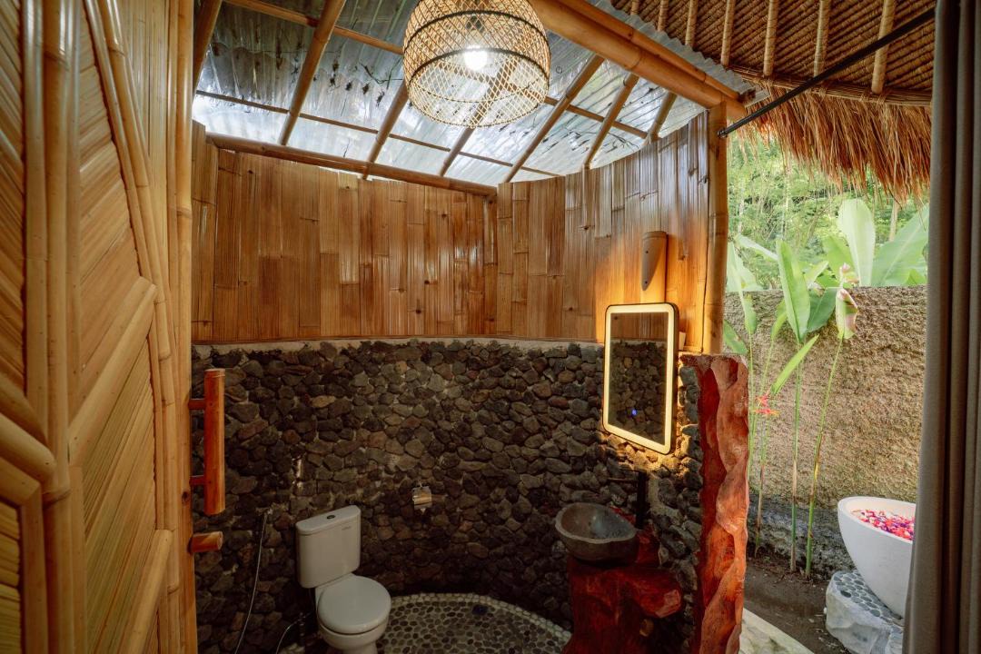 Photo of Bathroom in Selat